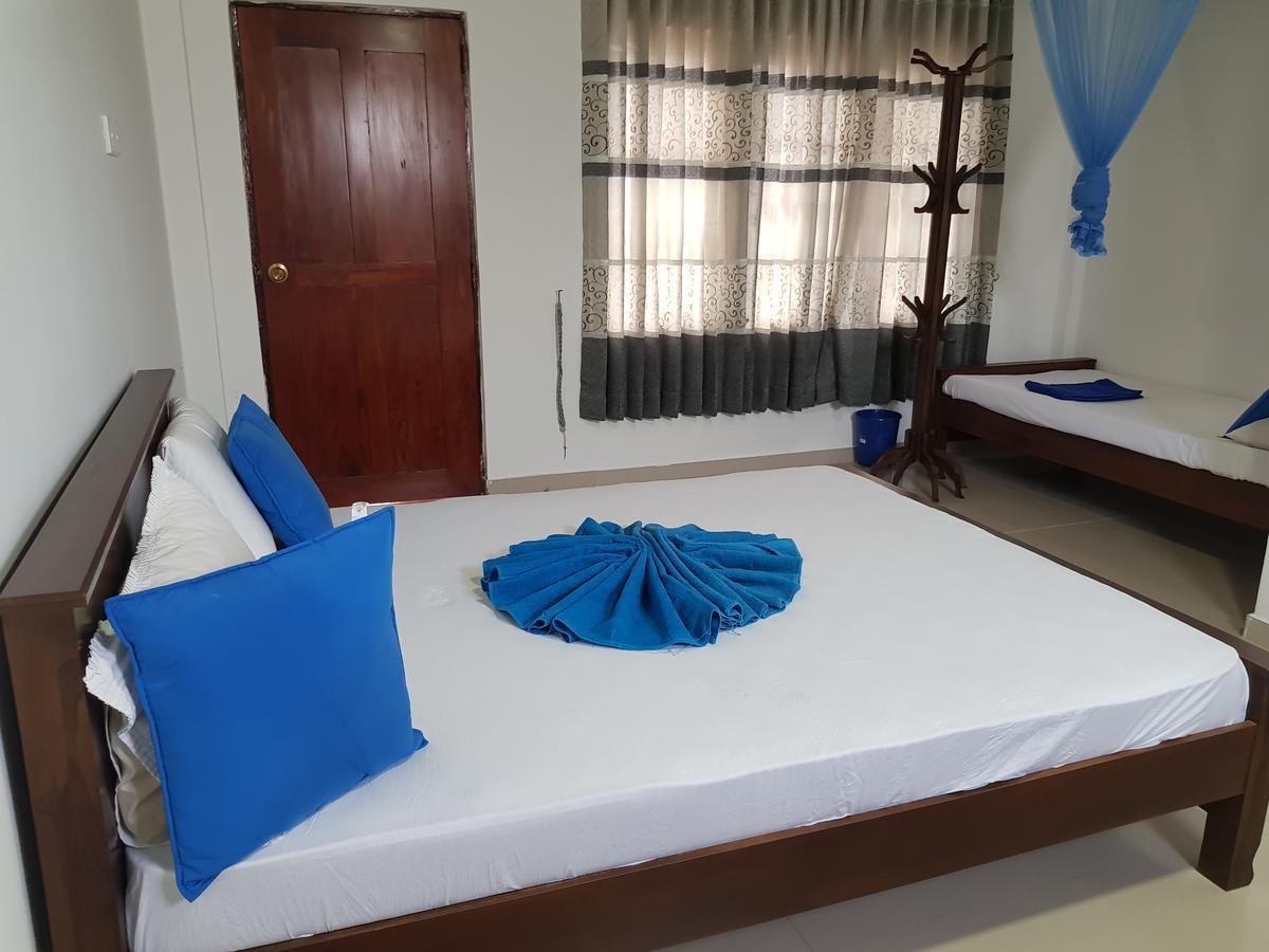 Oasis Beach Hotel Негомбо Екстер'єр фото